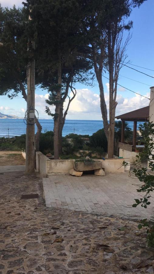 Casa Con Verande Sul Mare A 2 Minuti A Piedi Dalla Spiaggia كوستوناتشي المظهر الخارجي الصورة