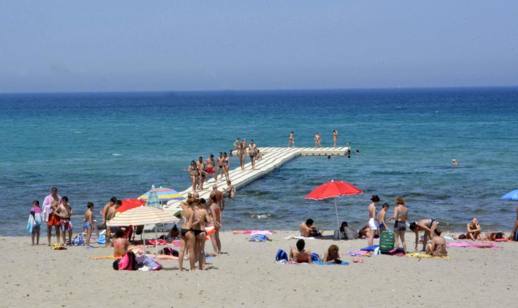 Casa Con Verande Sul Mare A 2 Minuti A Piedi Dalla Spiaggia كوستوناتشي المظهر الخارجي الصورة