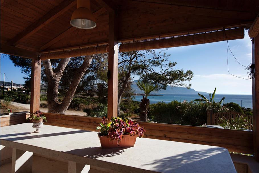 Casa Con Verande Sul Mare A 2 Minuti A Piedi Dalla Spiaggia كوستوناتشي المظهر الخارجي الصورة